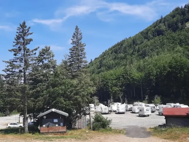 Area Sosta Camper Val di Luce